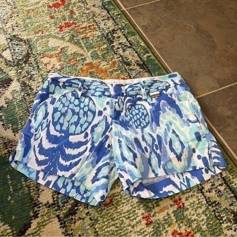 Lilly Pulitzer Callahan Blue Green Floral Print Shorts Size 00 - Picture 3 of 12